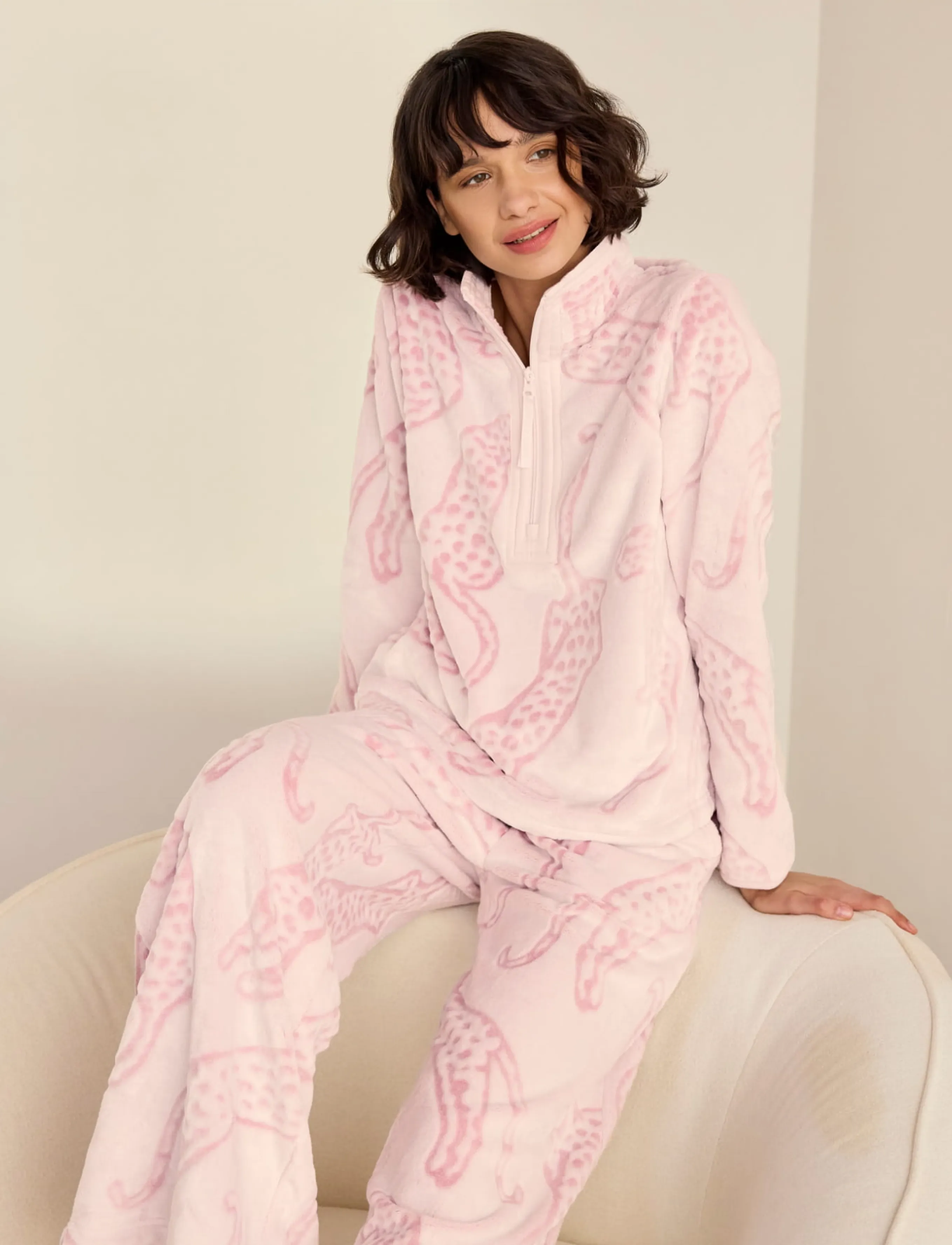 Chelsea Peers Leopard Print Fleece Half Zip Lounge Set pyjamas & nattlinnen dam – bild 6