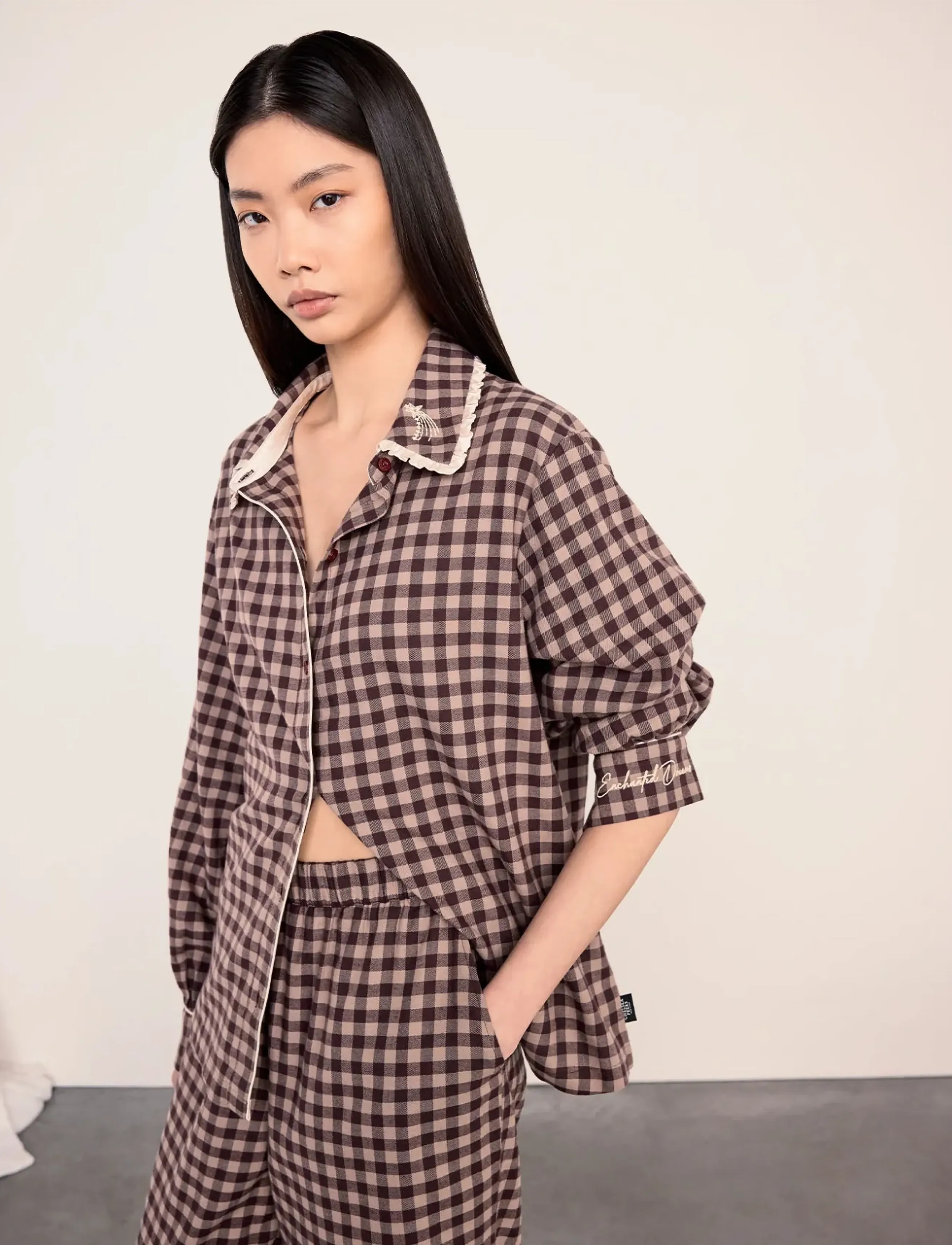 Chelsea Peers Organic Cotton Embroidered Gingham Enchanted Dreams Long Pyjama Set - Nachtwäsche - BROWN / brown