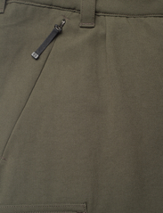 Chevalier - Hamilton Gore-Tex Pants Men - outdoor pants - dark green - 2