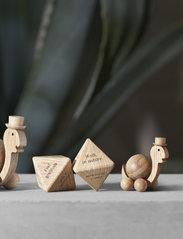 ChiCura - Spinning Turtle - Medium - wooden figures - oak - 2