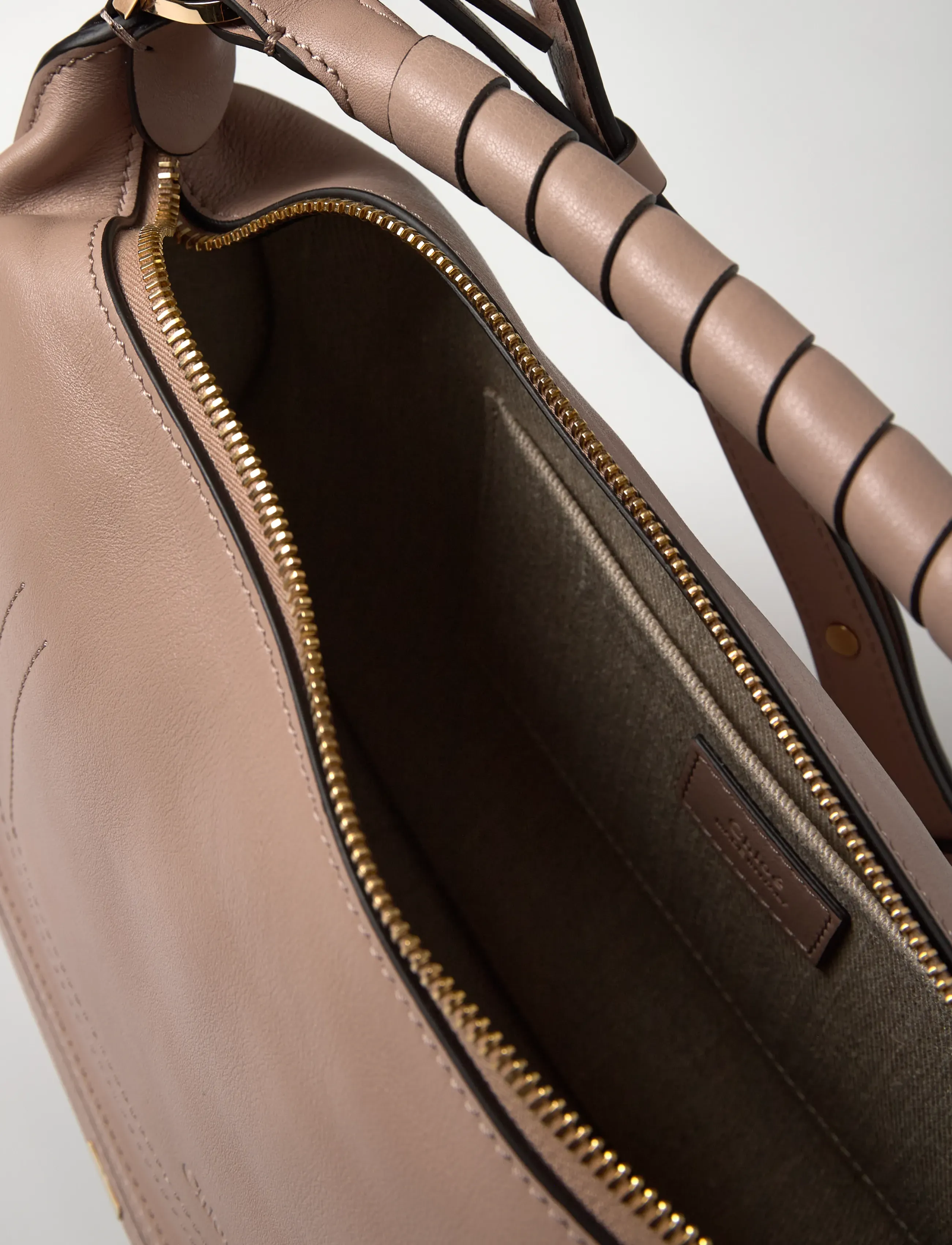Chloé - Marcie Small leather shoulder bag - laukut - beige - 5