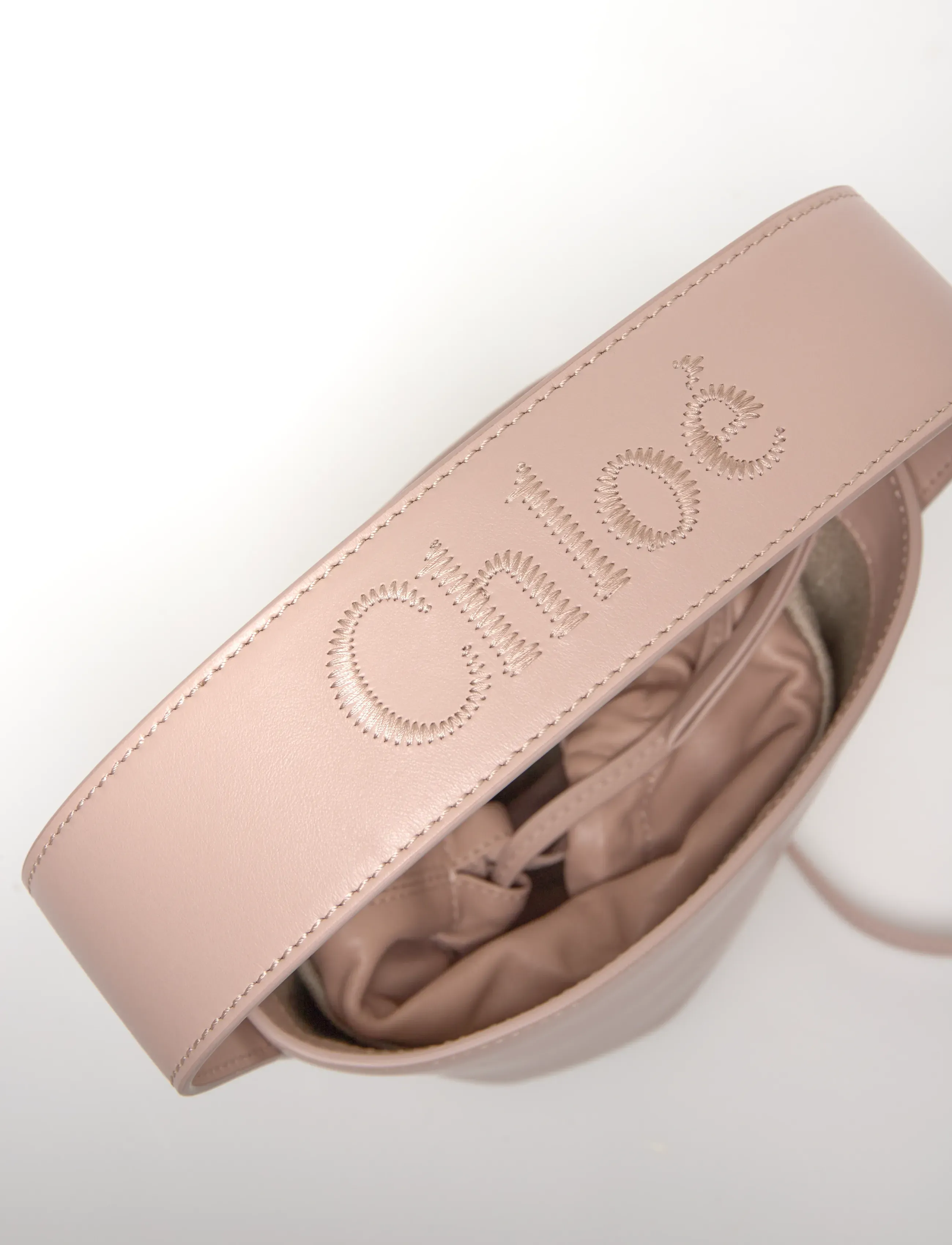 Chloé - Marcie Micro Bucket Bag - handtöskur - pink - 4