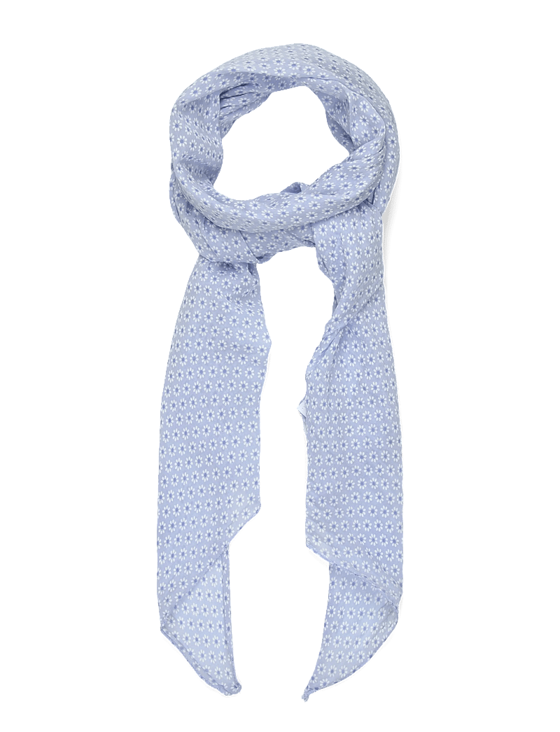 Claire Woman - Cwfreia - alltags-style - winter sky - 0