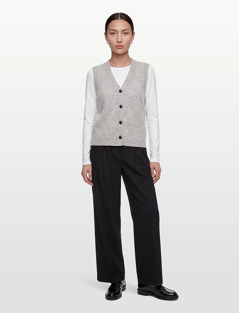 Claire Woman - CWEllie - kamizelki z dzianiny - soft grey melange - 0