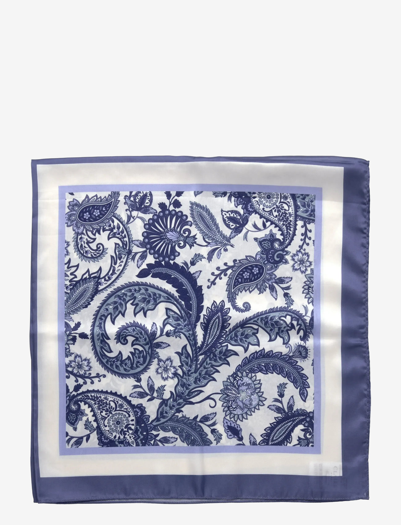 Claire Woman - Cwfaye - wild wind - 3