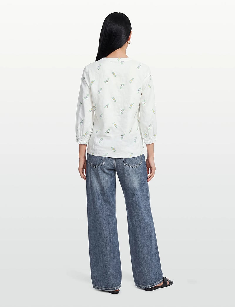 Claire Woman - Cwrikkeliza - linen shirts - angel blue - 4