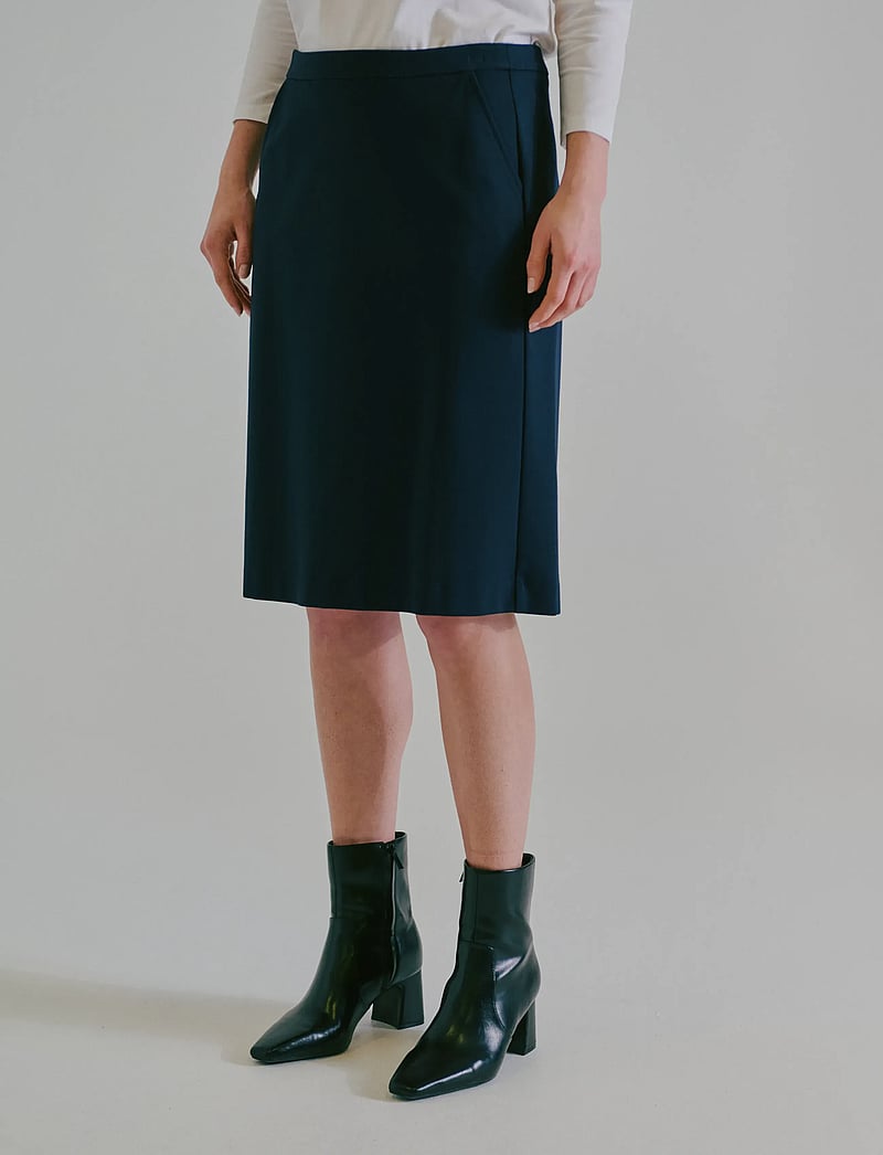 Claire Woman - Skirts CWNicole - pliiatsseelikud - dark navy - 3