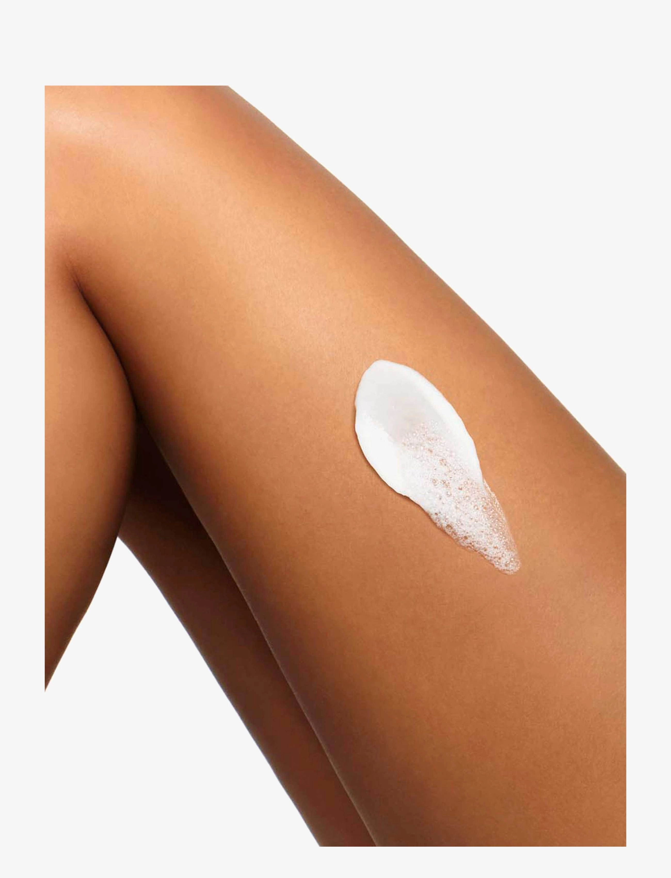 Clarins - Eau Extraordinaire Shower milk 200 ml - dusjsåpe og dusjolje - no colour - 3