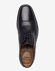 Clarks - Tilden Cap - Šņorējamas kurpes - black leather - 3