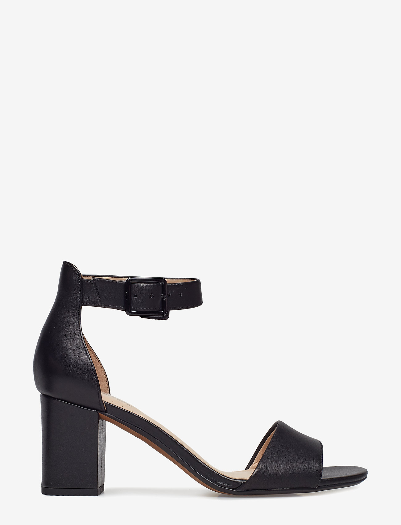 Clarks - Deva Mae D - 1216 black leather - 1