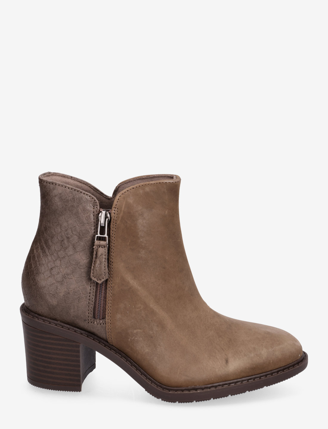 Clarks zip up outlet boots