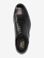 Clarks - Craftdean Cap - buty sznurowane - black leather - 3