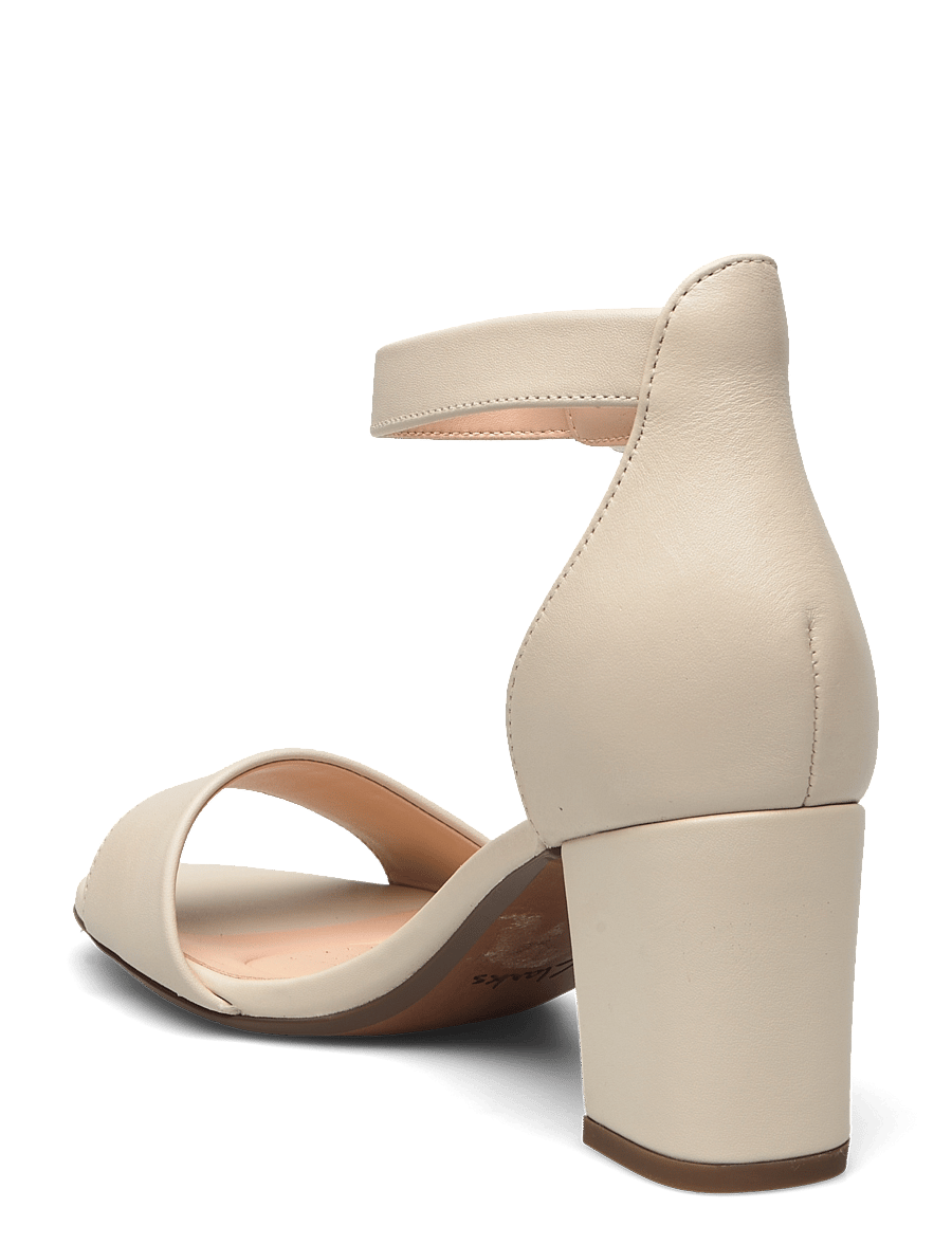 Clarks - Deva Mae D - 1233 ivory leather - 2