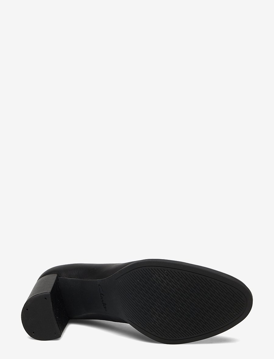 Clarks - Freva85 Court D - black leather - 4