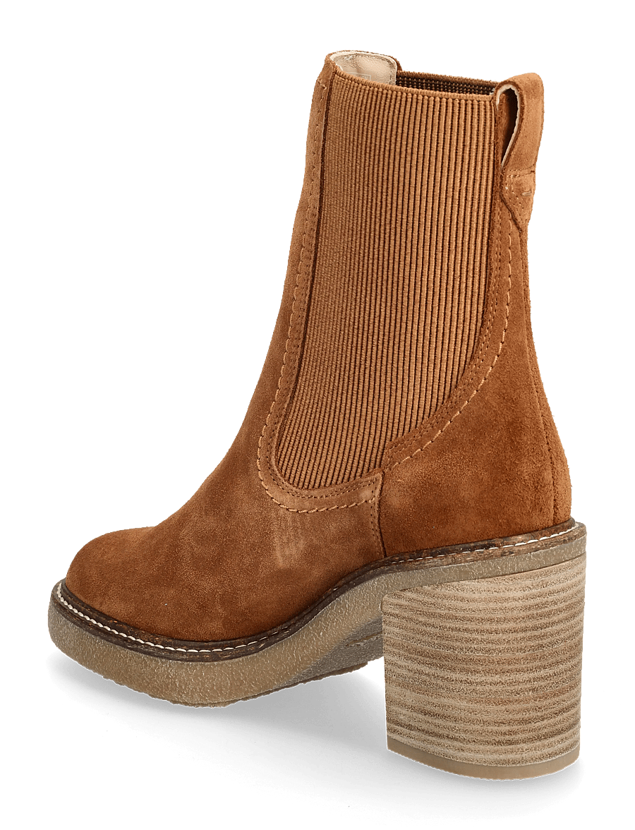 Clarks - Cassiano Top D - heeled ankle boots - mid tan sde - 2