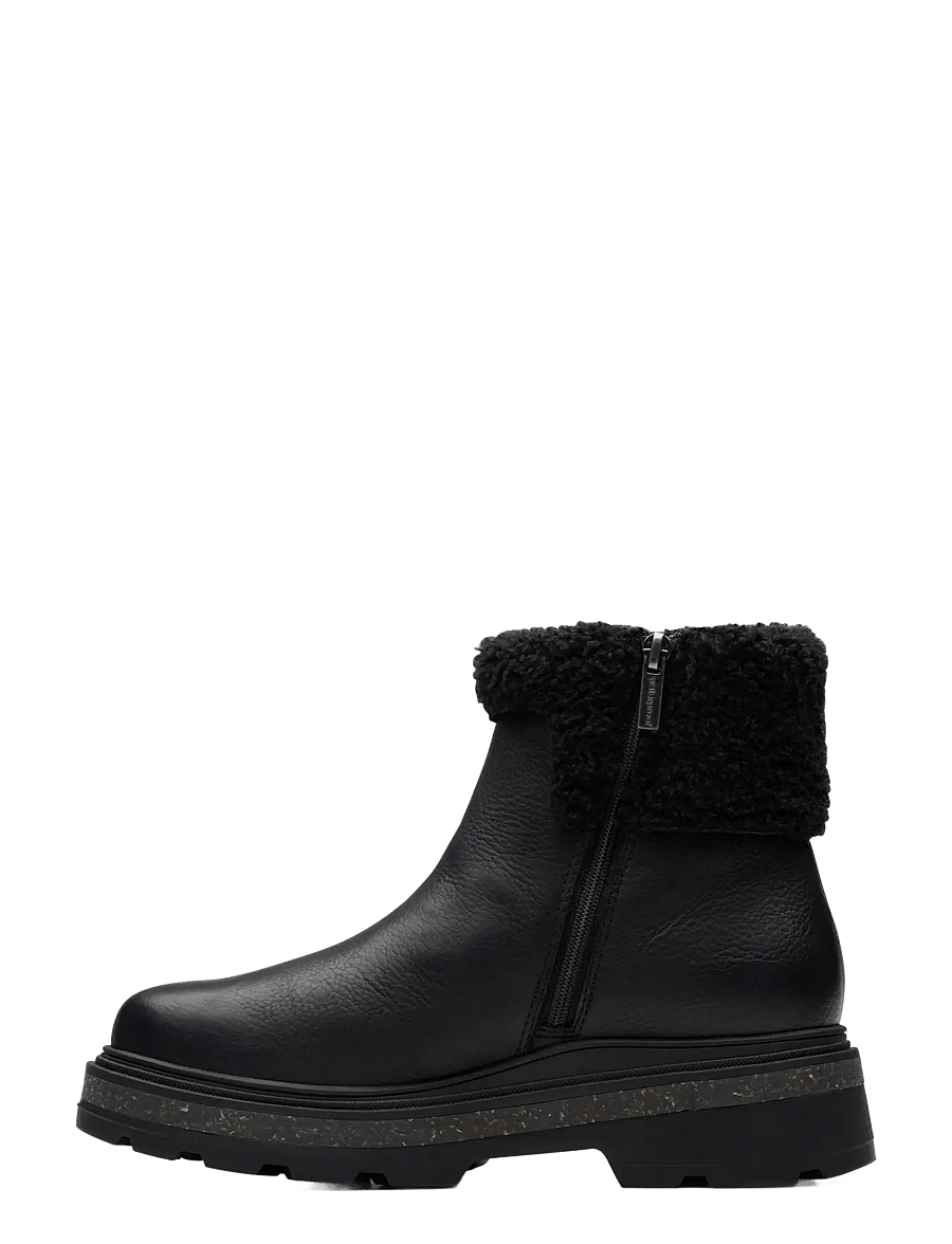 Clarks - HencroftMadiWP D - platte enkellaarsjes - black leather - 2