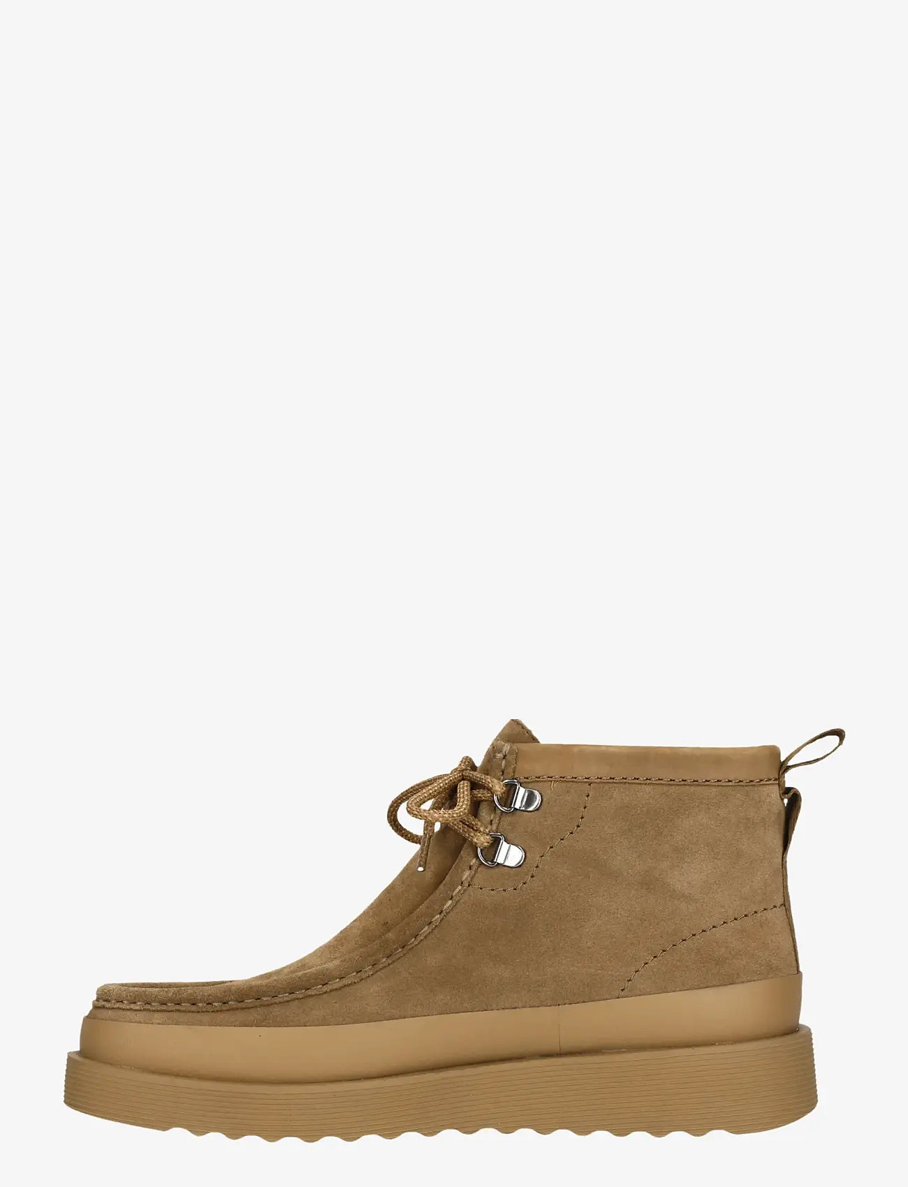 Clarks - WallabeeFTR2Hi G - desert boots - dark sand suede - 3