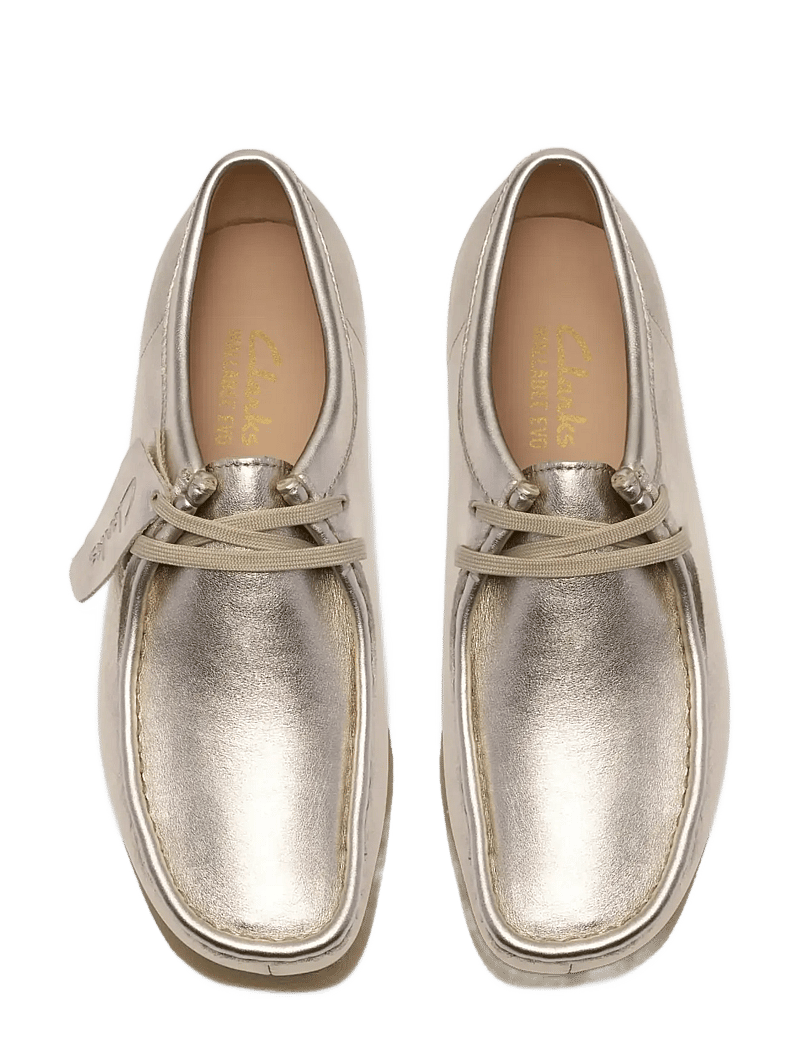 Clarks - WallabeeEVOSh D - mode trends - gold leather - 5