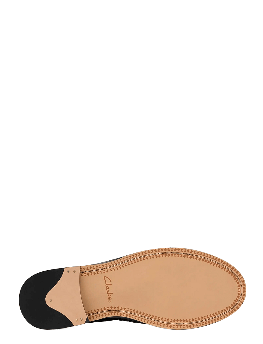 Clarks - Straven2 Step D - fashion trends - black pat - 4