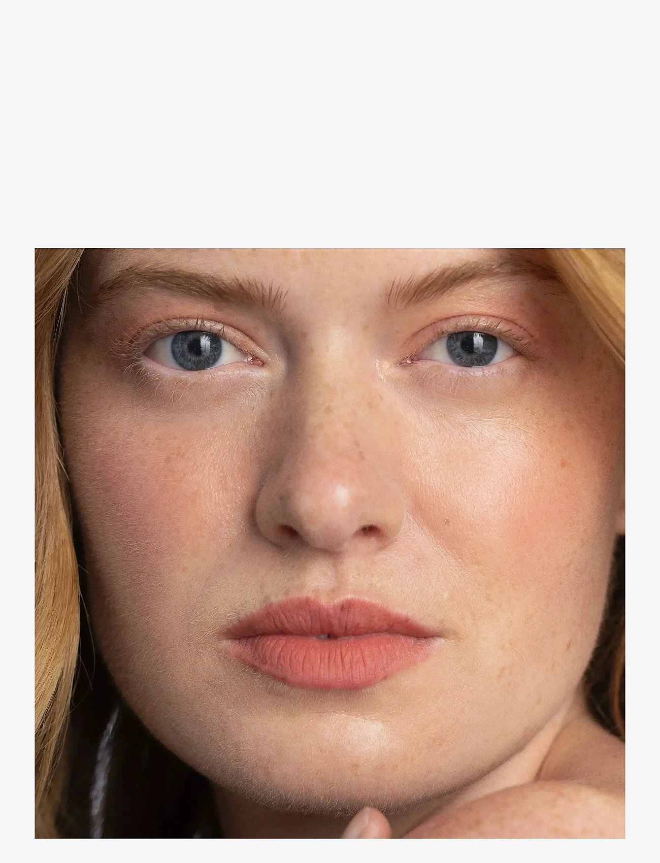 CLE Cosmetics - Melting Lip Powder - bliv klar til date night - lady guava - 3