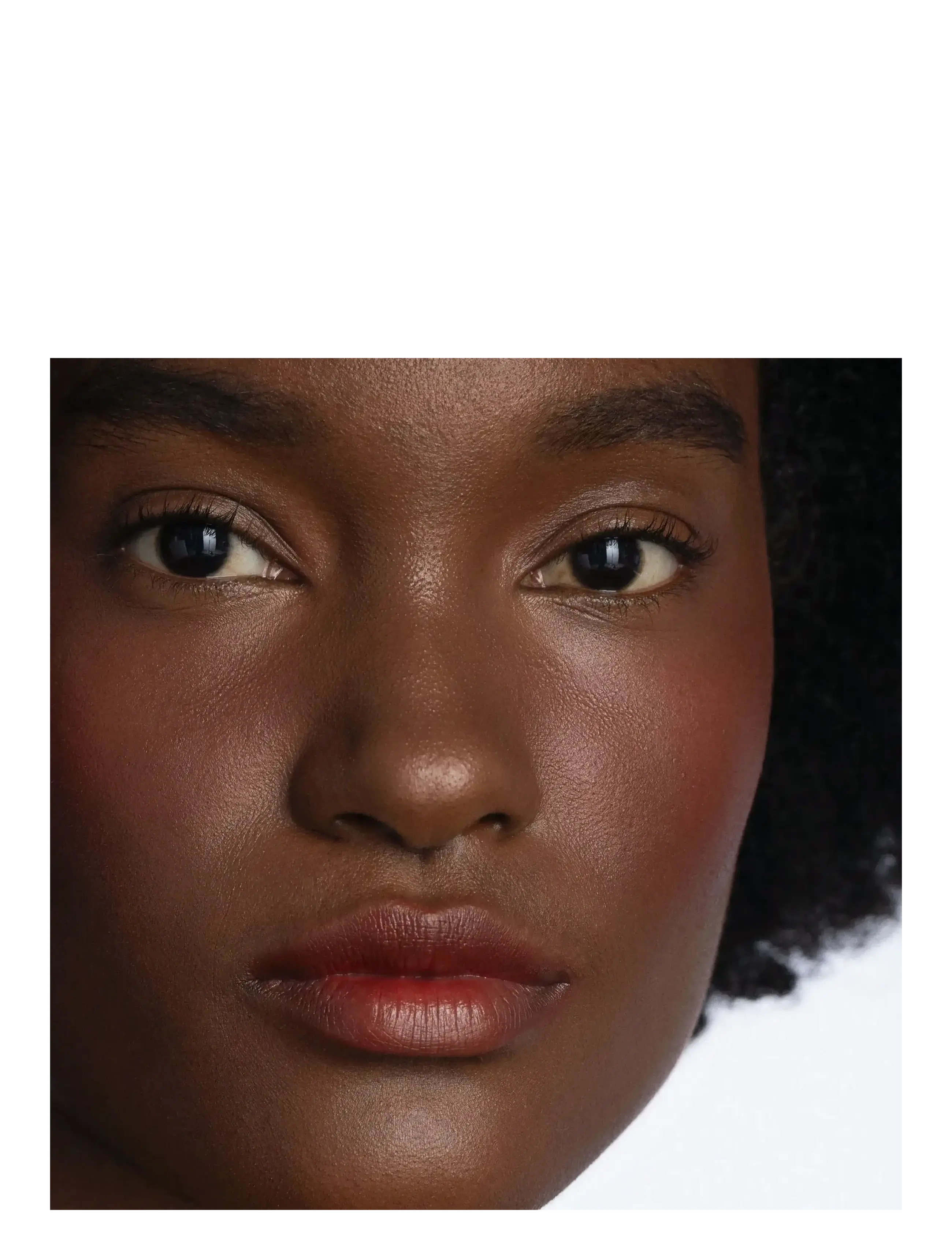 CLE Cosmetics - Melting Lip Powder - makeup - true red - 4