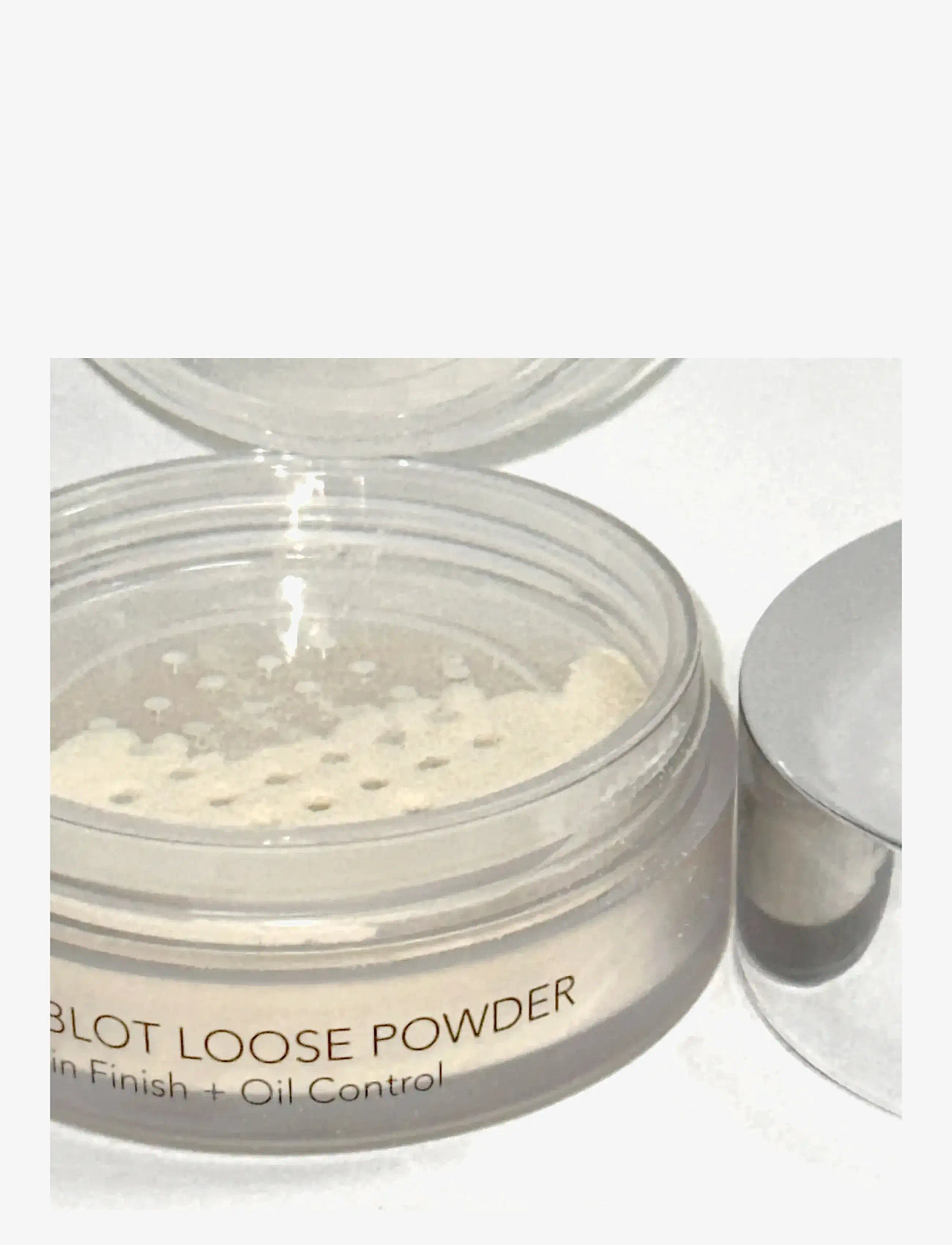 CLE Cosmetics - Hydro Blot Loose Powder - valmiina treffi-iltaan - transclucent - 1