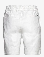 Clean Cut Copenhagen - Barcelona Cotton / Linen Shorts - pellavashortsit - white - 1