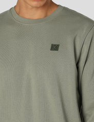 Clean Cut Copenhagen - Basic Organic Crew - sweatshirts - dusty green - 3