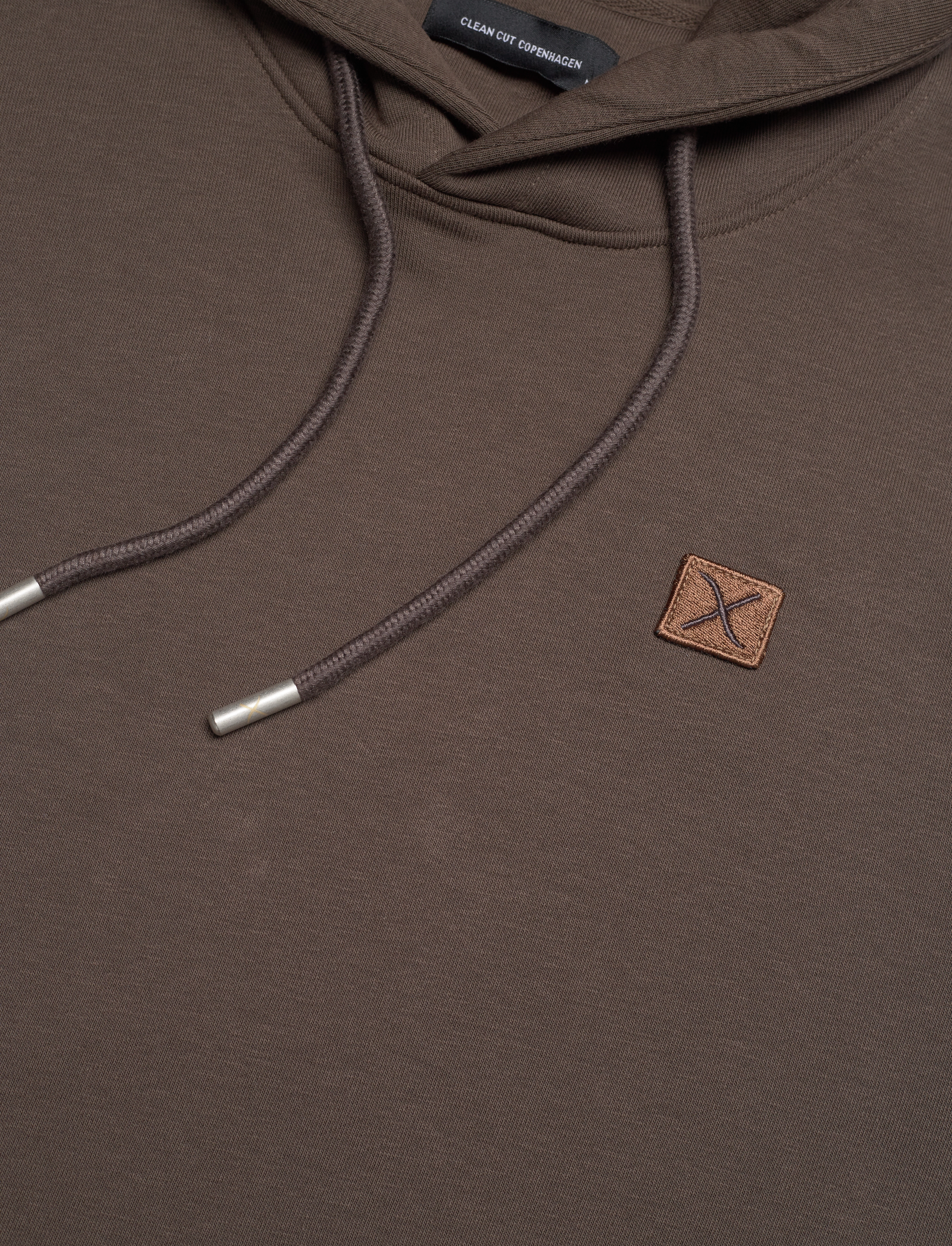 Clean Cut Copenhagen - Basic Organic Hood - dark brown - 3