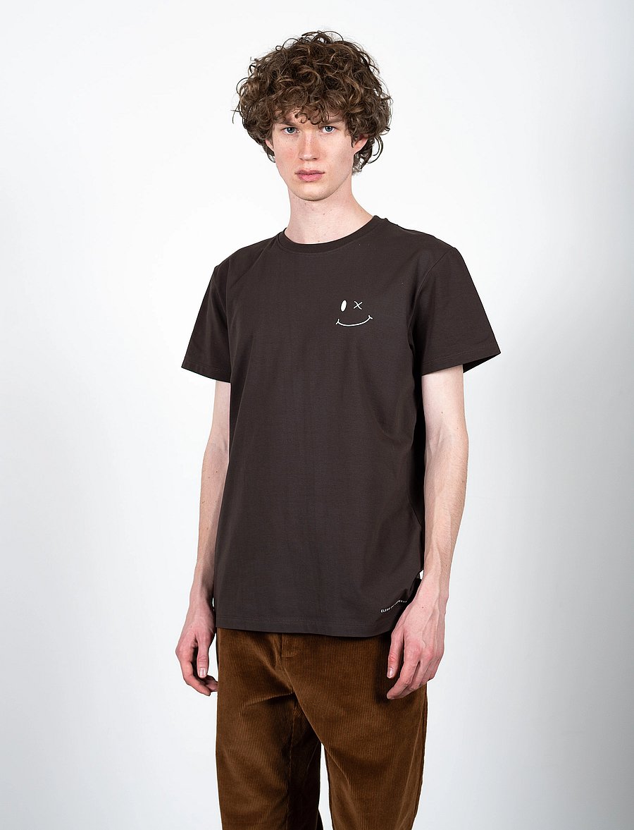 Clean Cut Copenhagen - Patrick Organic Tee - kortærmede t-shirts - dark brown - 0
