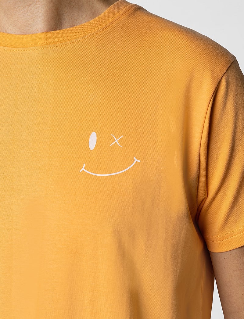 Clean Cut Copenhagen - Patrick Organic Tee - lyhythihaiset - mock orange - 3