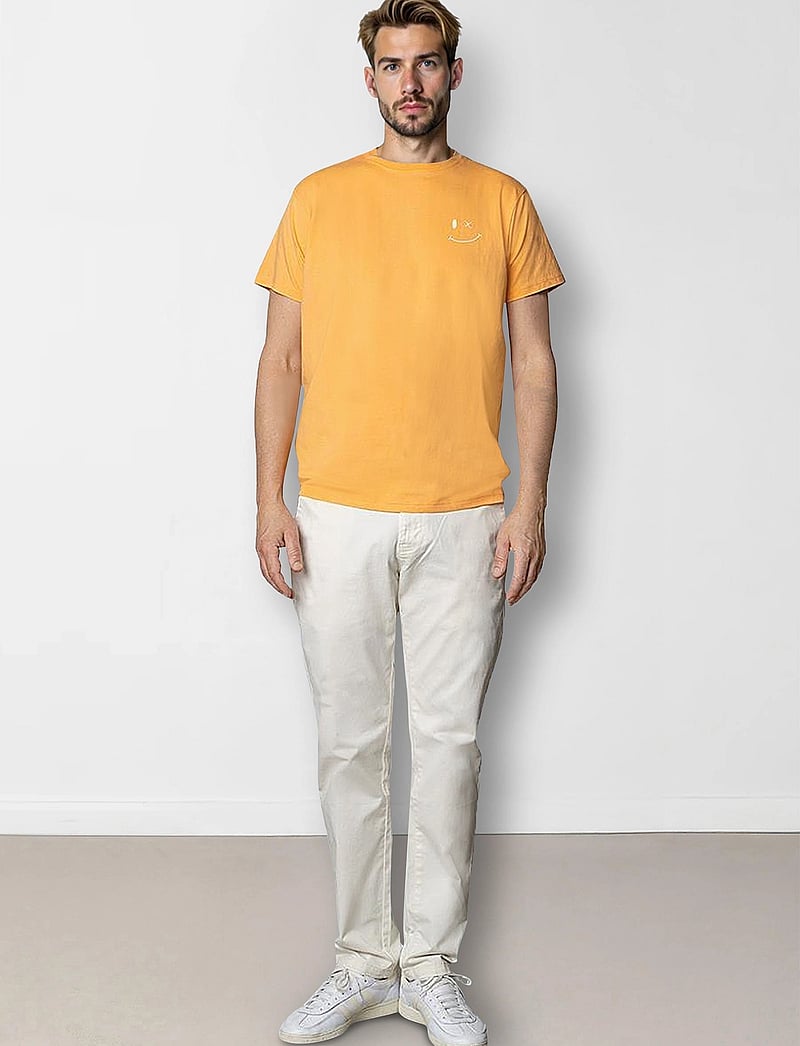 Clean Cut Copenhagen - Patrick Organic Tee - lyhythihaiset - mock orange - 4