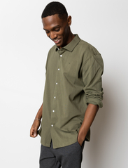 Clean Cut Copenhagen - Clean Formal Stretch Shirt LS - formele overhemden - army - 0