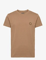 Clean Cut Copenhagen - Stanley Organic Tee - basic t-shirts - dark camel - 0