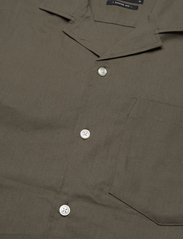 Clean Cut Copenhagen - Bowling Cotton Linen Shirt S/S - basic shirts - dusty green - 4