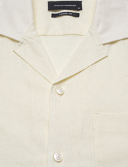 Clean Cut Copenhagen - Bowling Cotton Linen Shirt S/S - basic shirts - ecru - 3