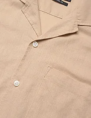 Clean Cut Copenhagen - Bowling Cotton Linen Shirt S/S - basic shirts - khaki - 4