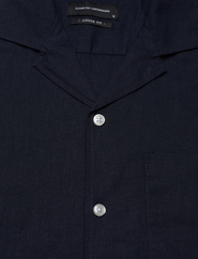 Clean Cut Copenhagen - Bowling Cotton Linen Shirt S/S - laisvalaikio marškiniai - navy - 3