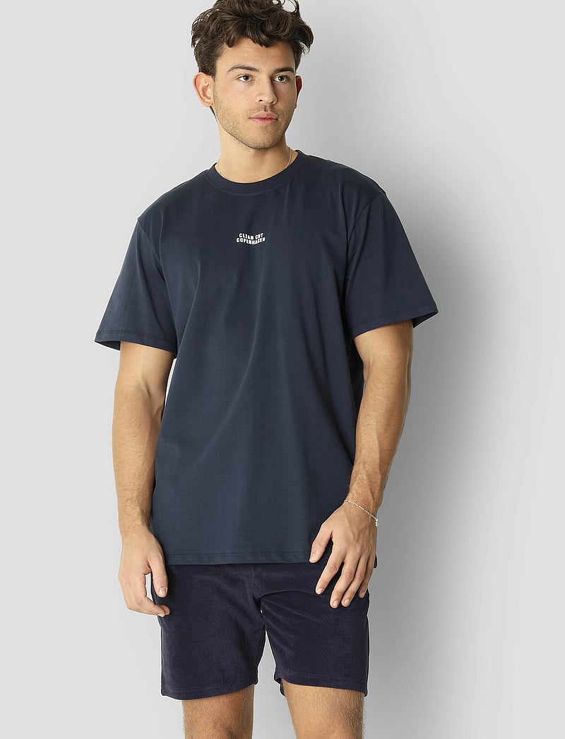 Clean Cut Copenhagen - Cohen Brushed Tee SS - kortärmade t-shirts - navy - 0