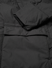 Clean Cut Copenhagen - Baker Long Puffa - winter jackets - black - 4