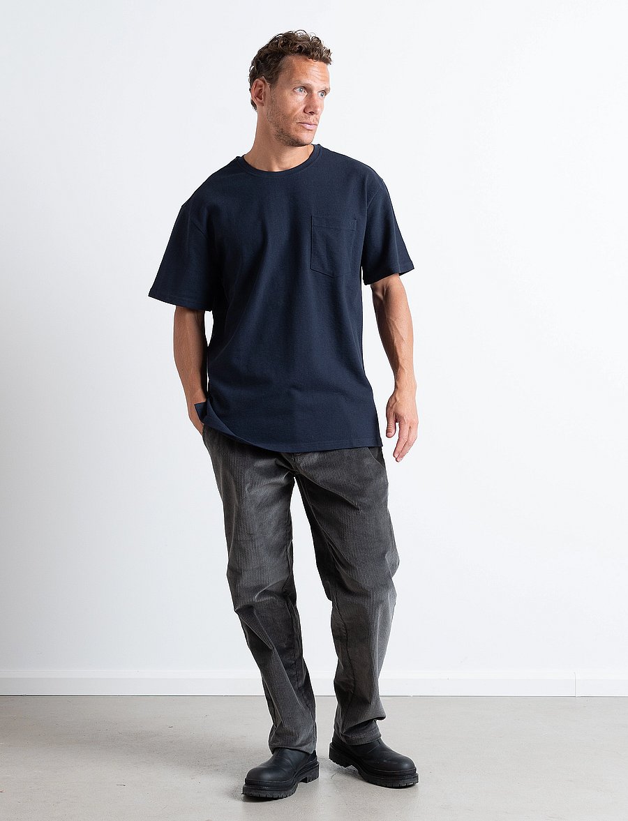 Clean Cut Copenhagen - Calton Structured Tee - kortärmade t-shirts - dark navy - 4