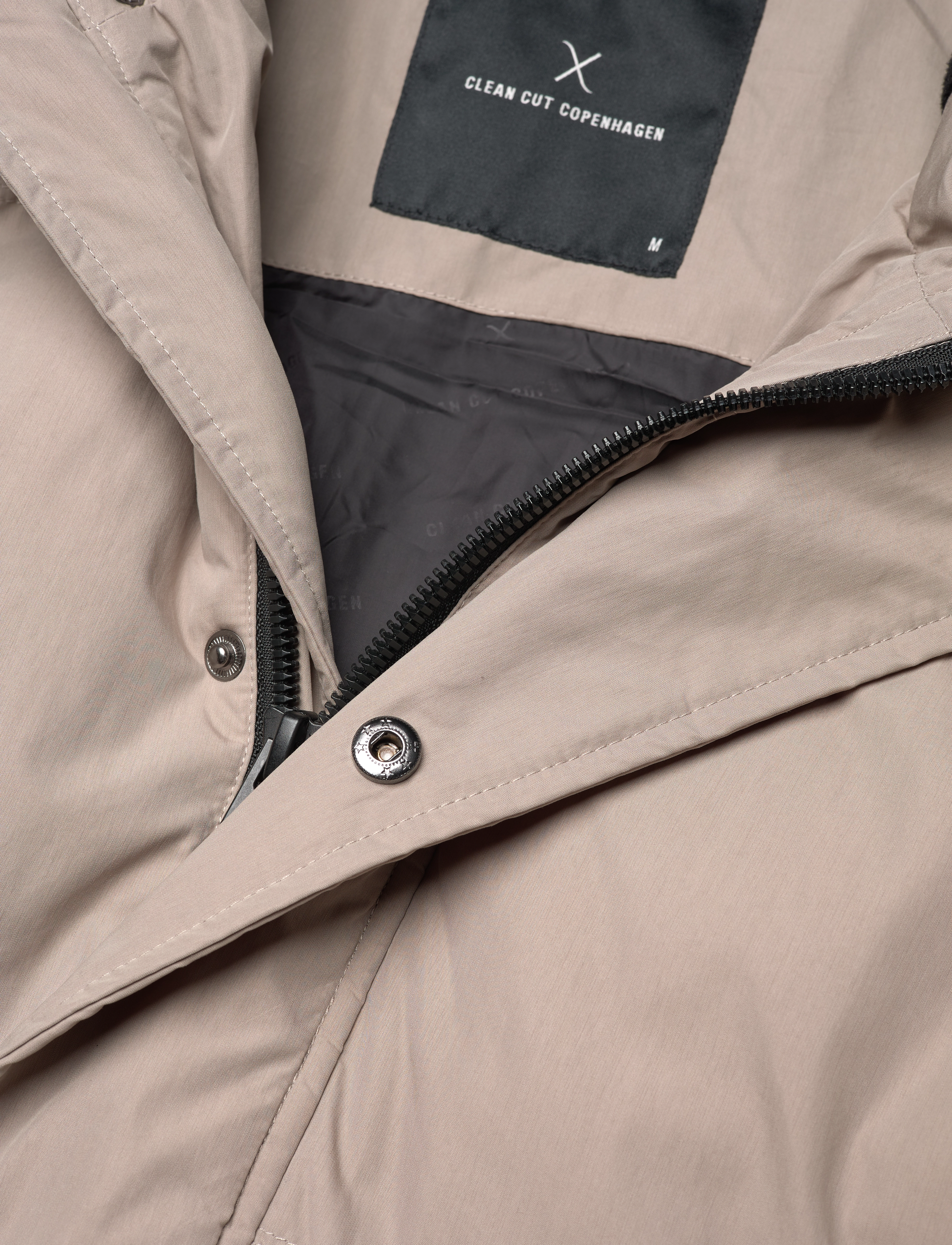 Clean Cut Copenhagen - Baker Short Puffa - vinterjakker - sand - 2