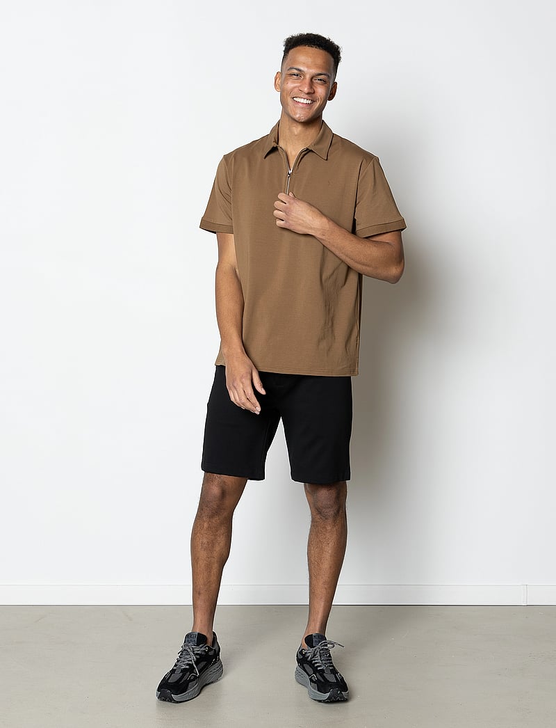 Clean Cut Copenhagen - Milano Brendon Jersey Shorts - chino lühikesed püksid - black - 4