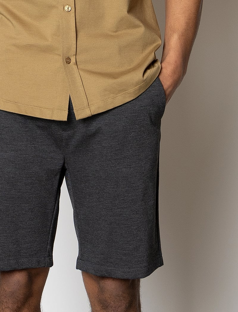 Clean Cut Copenhagen - Milano Brendon Jersey Shorts - chinos shorts - dark grey - 3
