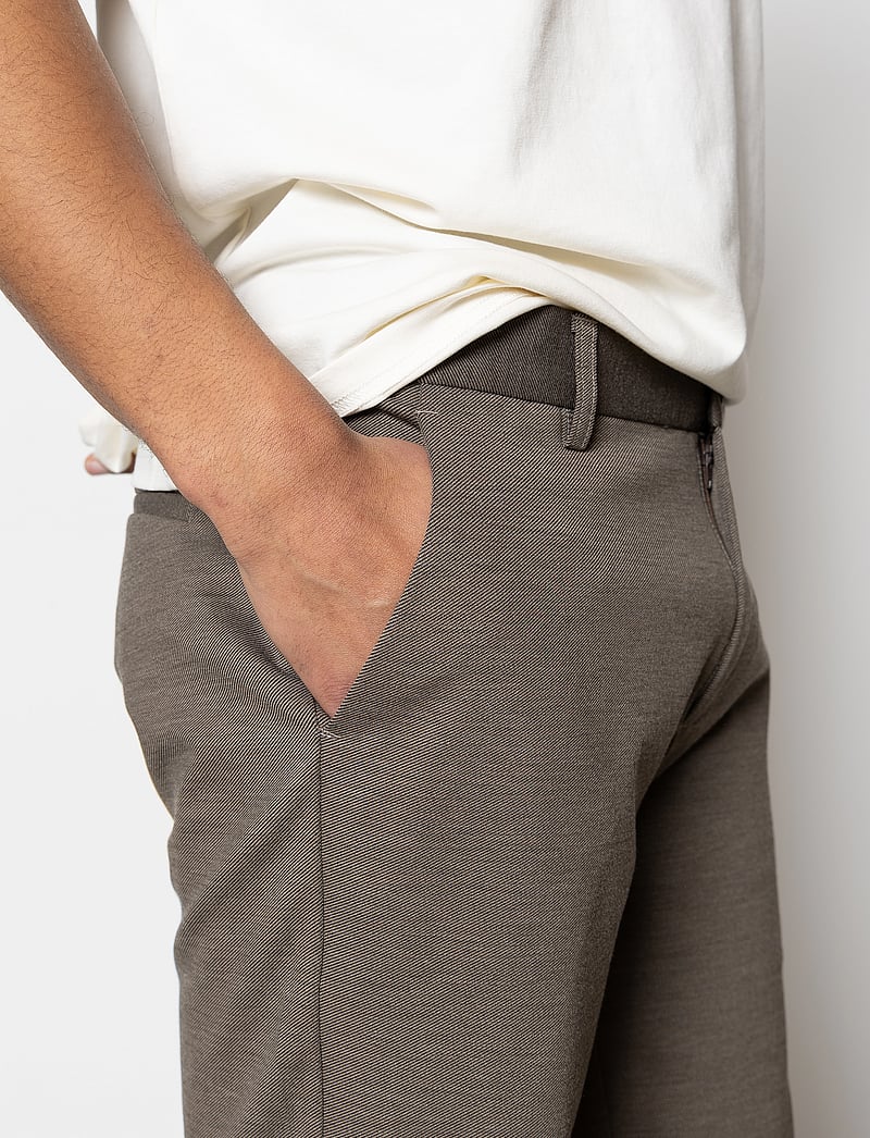 Clean Cut Copenhagen - Milano Brendon Jersey Shorts - chinos shorts - dark khaki - 3