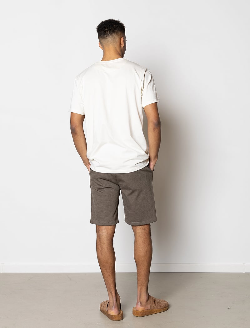 Clean Cut Copenhagen - Milano Brendon Jersey Shorts - chinos shorts - dark khaki - 5
