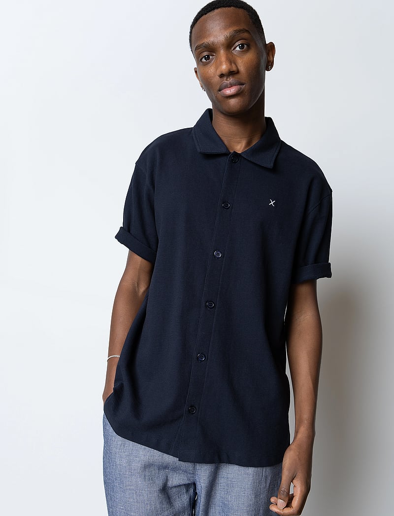 Clean Cut Copenhagen - Calton Structured Shirt S/S - lühikeste varrukatega särgid - dark navy - 0