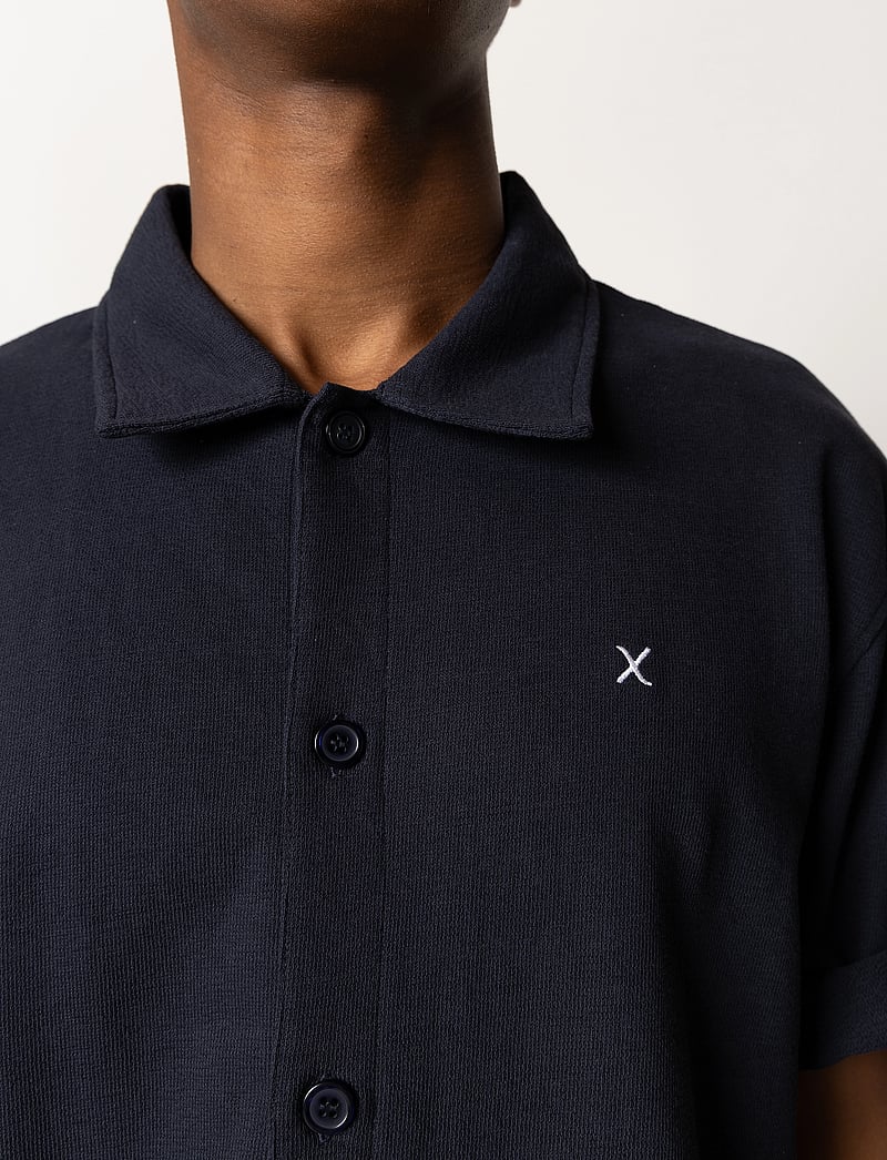 Clean Cut Copenhagen - Calton Structured Shirt S/S - lühikeste varrukatega särgid - dark navy - 3