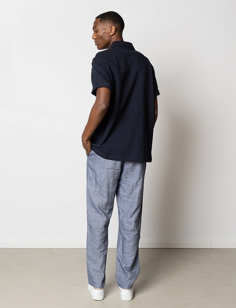 Clean Cut Copenhagen - Calton Structured Shirt S/S - lühikeste varrukatega särgid - dark navy - 5