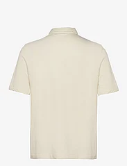 Clean Cut Copenhagen - Calton Structured Shirt S/S - kortärmade pikéer - ecru - 1
